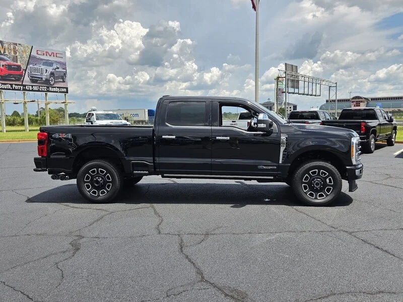 Used 2024 Black Metallic FORD PLATINUM 4WD CREW CAB 6.75