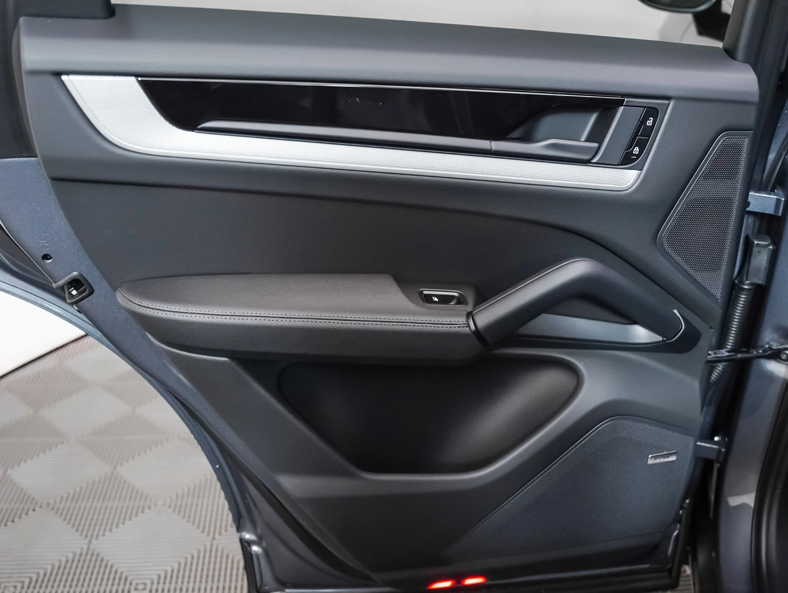 New 2026 VANADIUM GREY Porsche  image 25