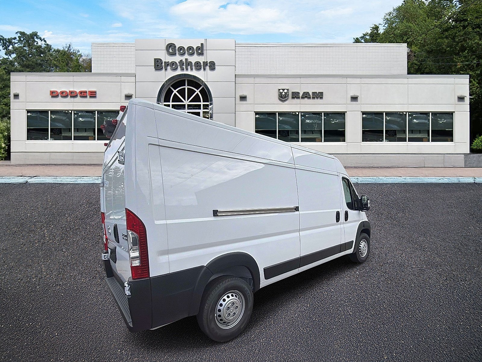 New 2026 Bright White Clear-Coat Exterior Paint RAM Tradesman image 3