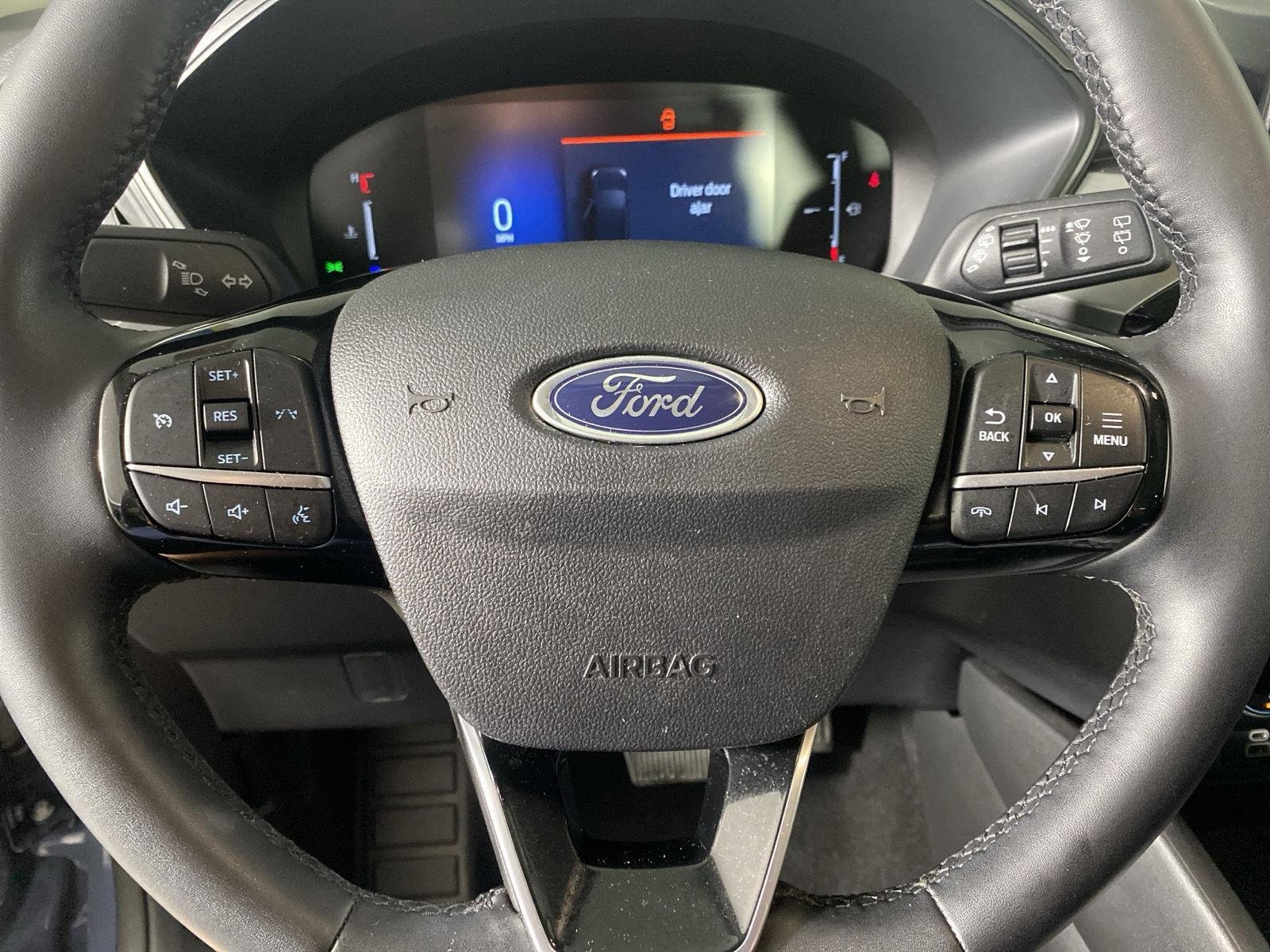 Used 2025 Vapor Blue Ford  image 16