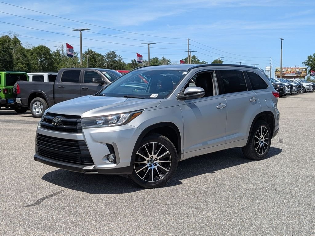 2018 Toyota Highlander SE V6's photo