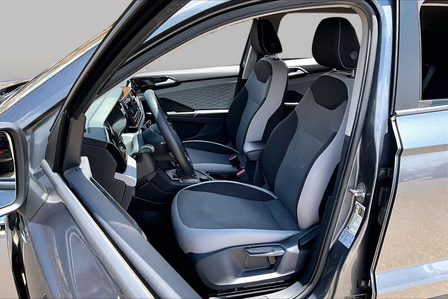 Used 2022 Platinum Gray Metallic Volkswagen S image 8