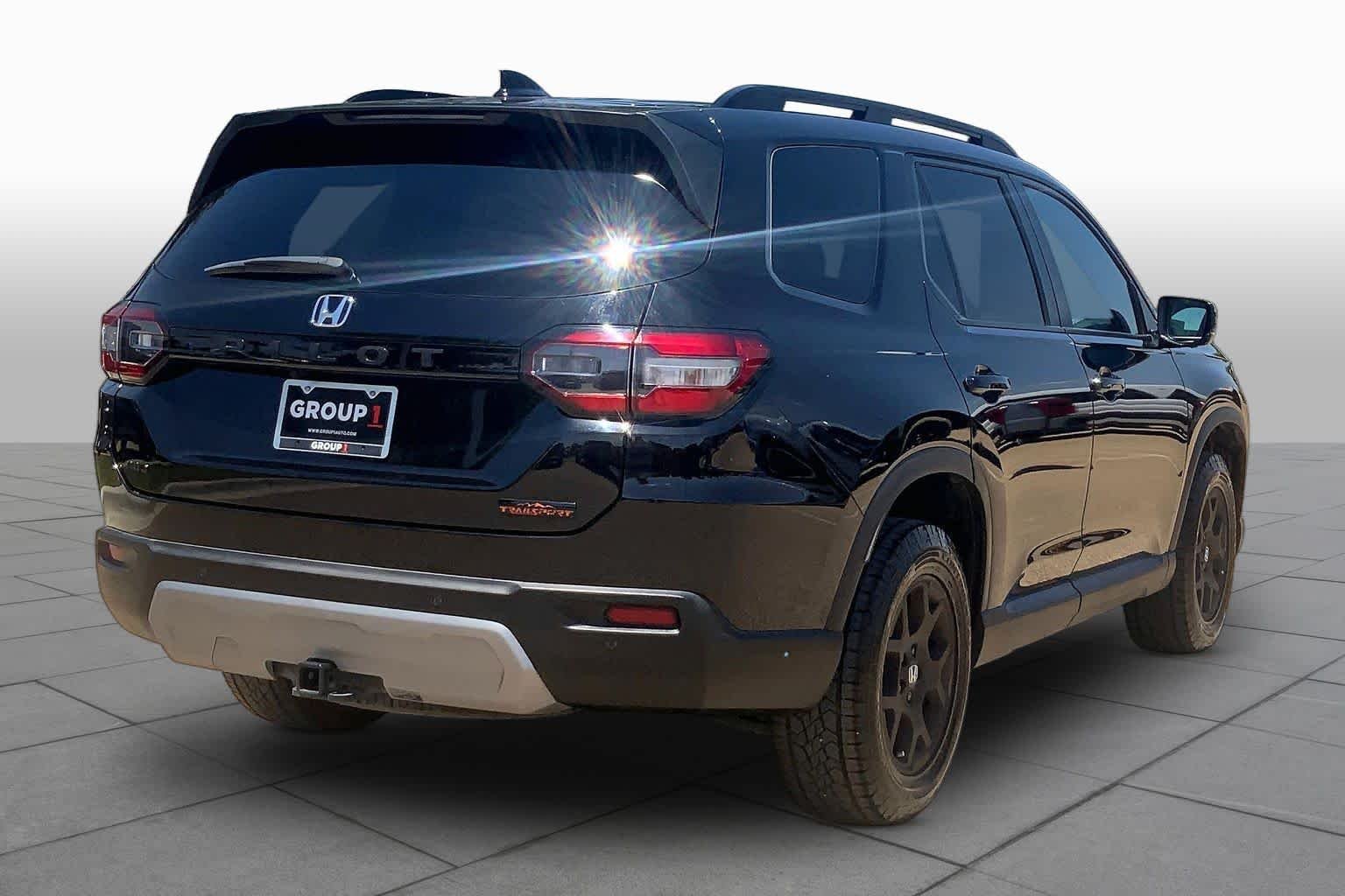 Certified Used 2025 Crystal Black Pearl Honda TrailSport image 13