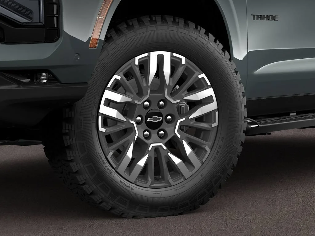 New 2026 Cypress Gray Chevrolet Z71 image 4
