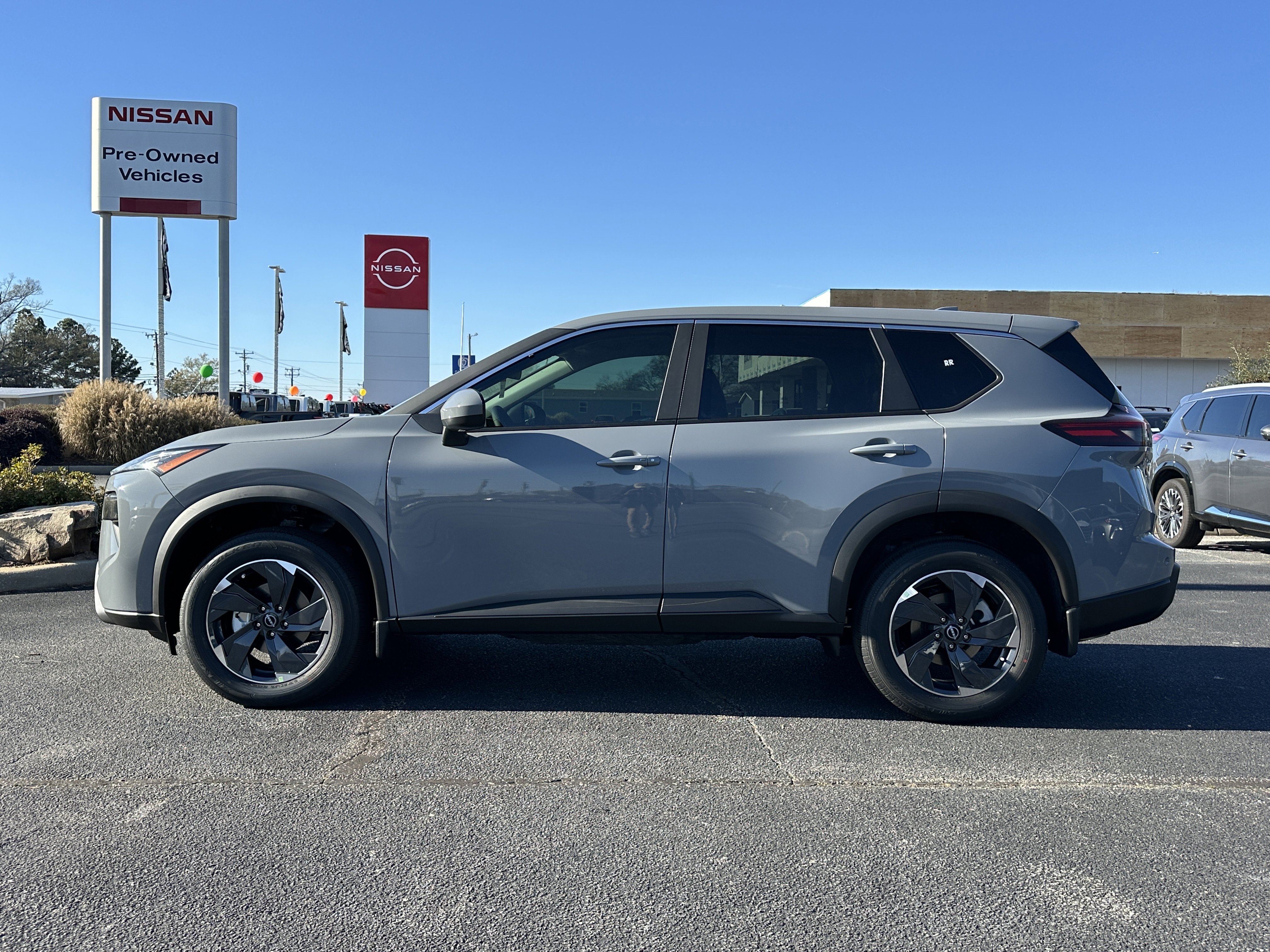 New 2026 Boulder Gray Pearl Nissan SV image 5