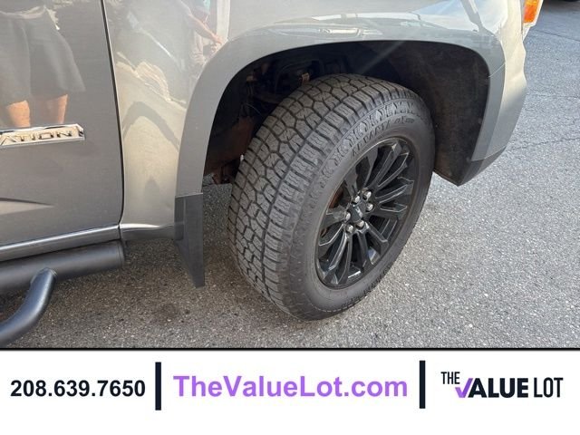 Used 2021 Gray GMC Elevation image 11