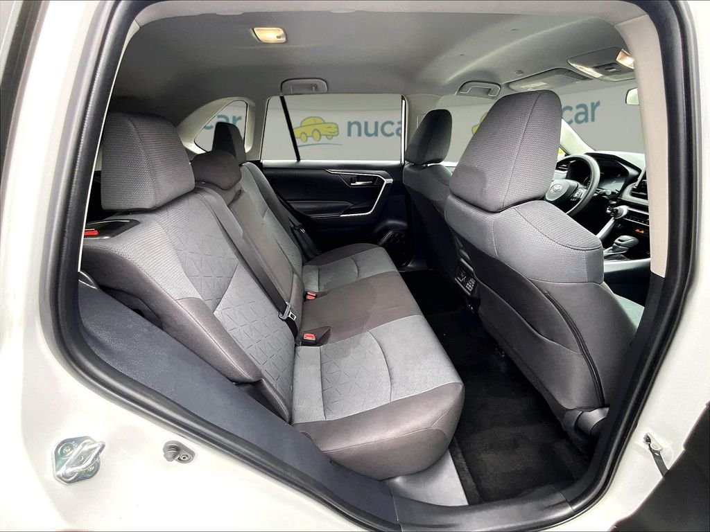 Used 2025 White Toyota XLE image 16