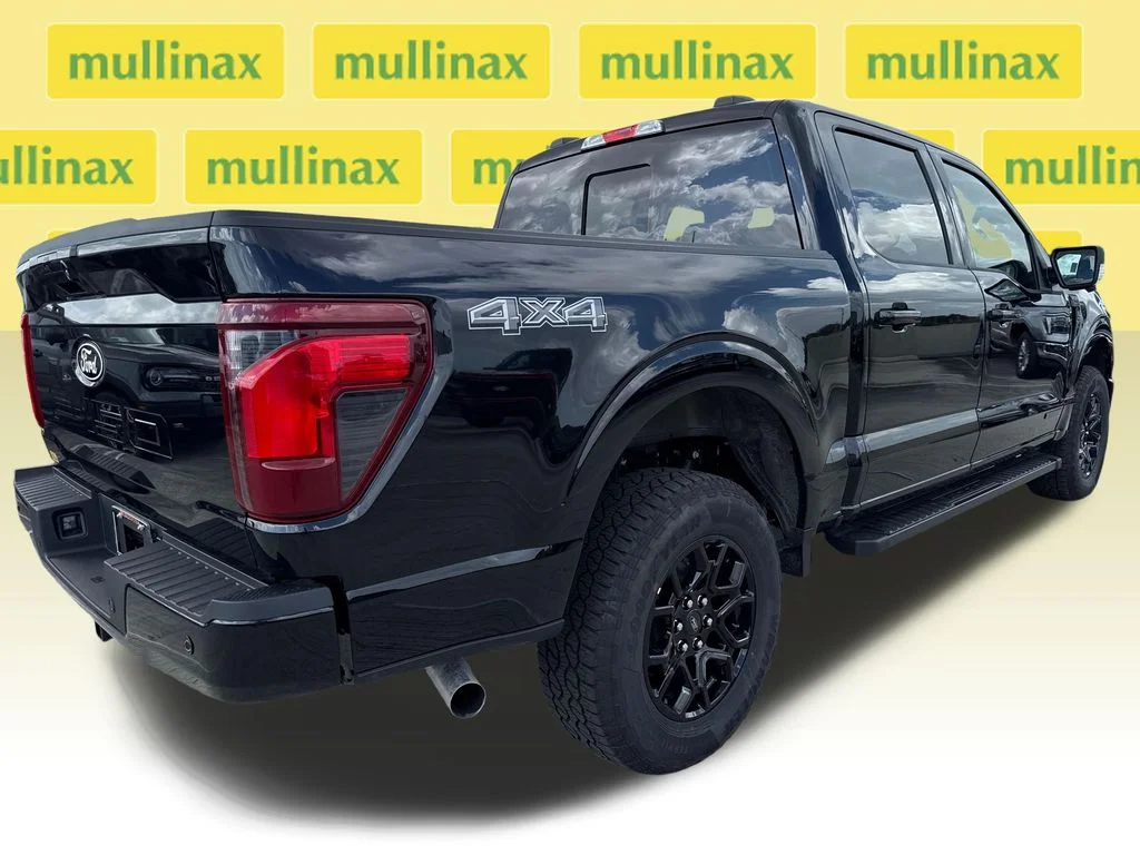 New 2026 Black Ford XLT image 15