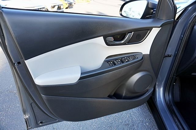 Used 2023 Gray Hyundai SEL image 22