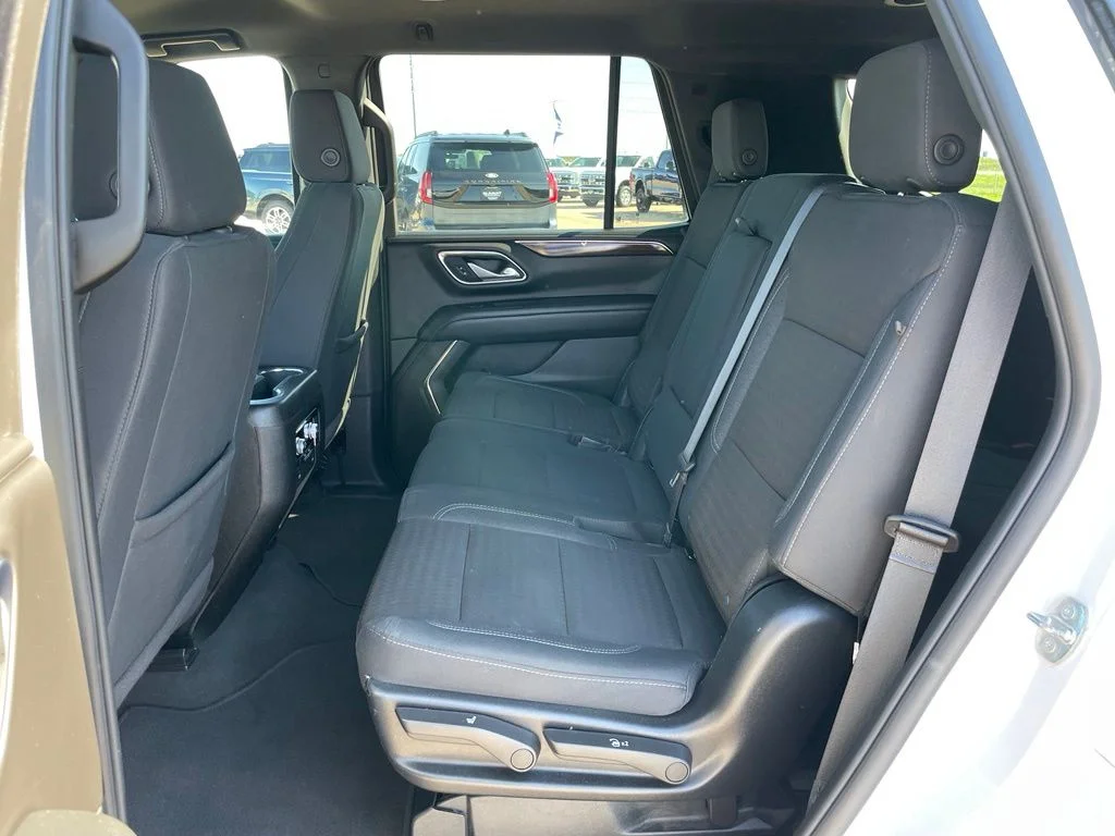 Used 2024 White GMC SLE image 8