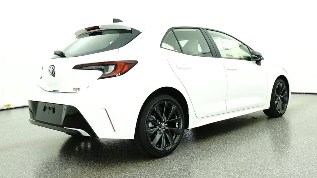 New 2026 Ice Cap Toyota XSE image 17