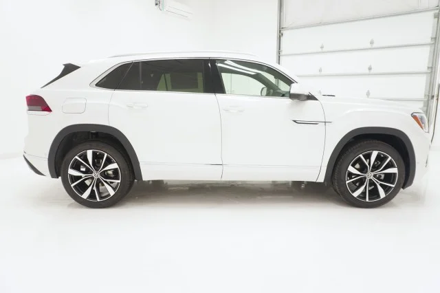 New 2026 Opal White Pearl Volkswagen 2.0T SEL Premium R-Line image 4