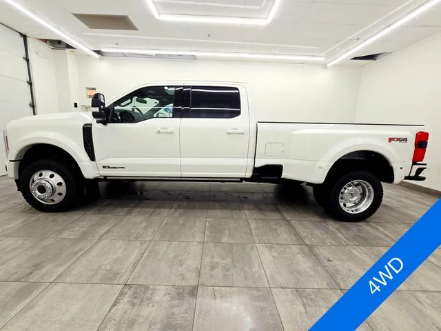New 2026 Star White Metallic Tri-Coat Ford F-450® Platinum® image 2
