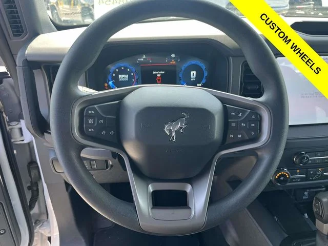 2025 Ford Bronco 4-Door Base - Photo 13