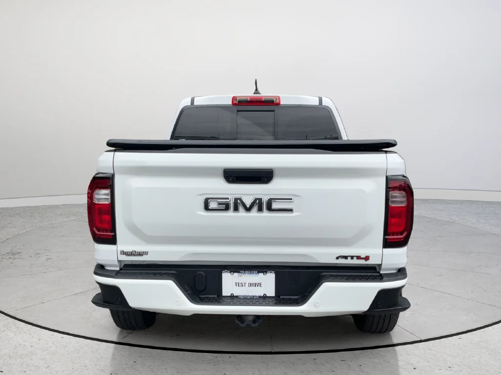 Used 2024 White GMC AT4 image 7