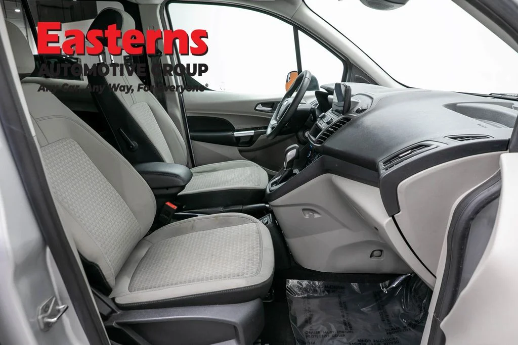 Used 2022 Silver Ford XLT image 22