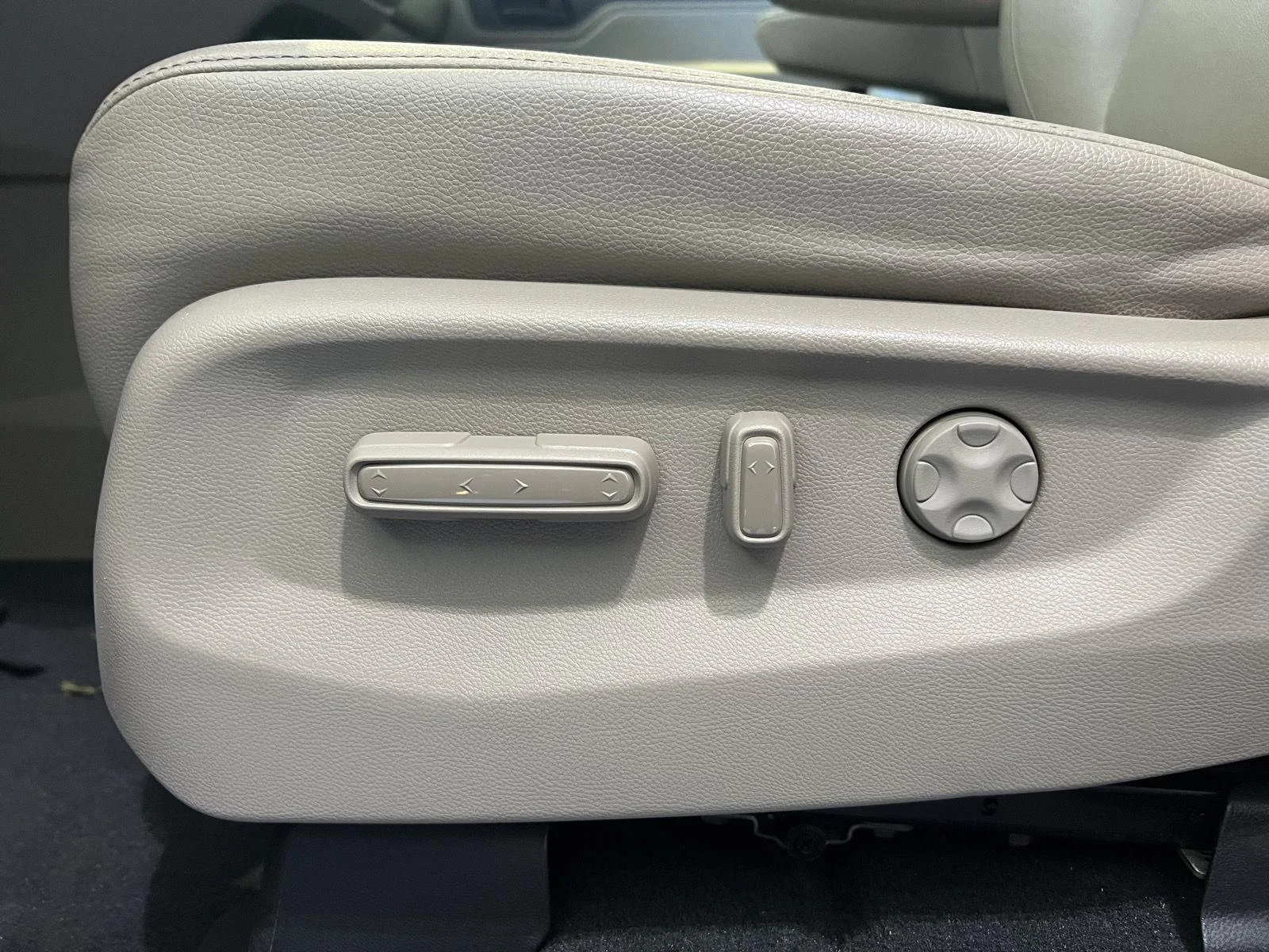 Used 2022  Honda EX-L image 18