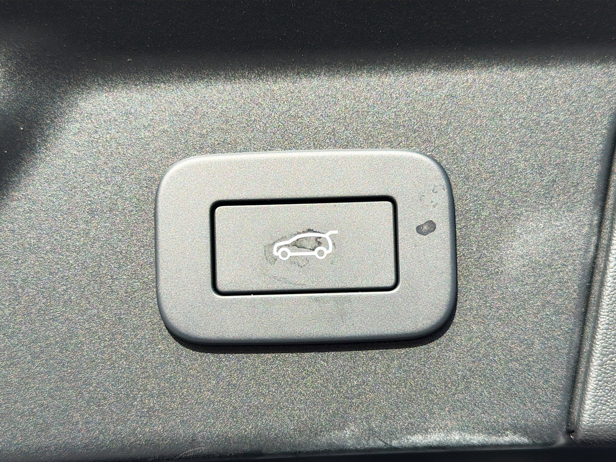 New 2026 Santorini Black Land Rover Belgravia Edition image 11