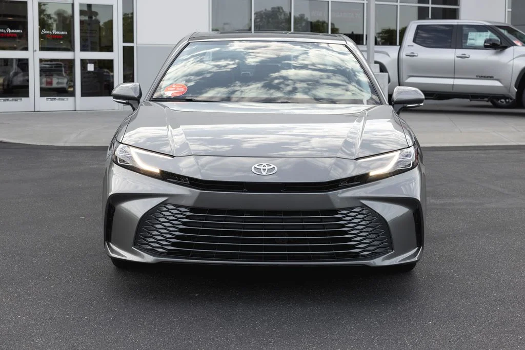 New 2026 Heavy Metal <sup>1</sup> Toyota  XLE image 2