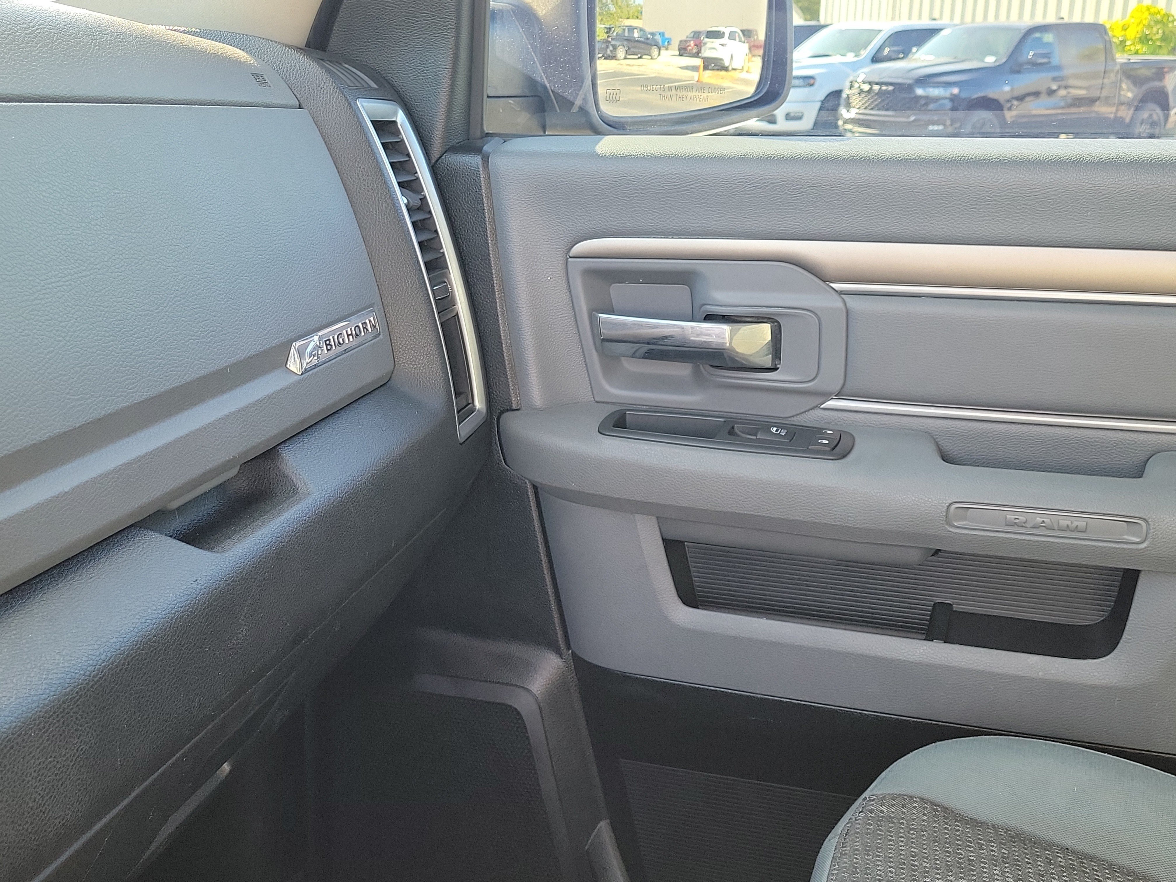 Used 2017 Granite Crystal Metallic Clearcoat Ram Big Horn image 28