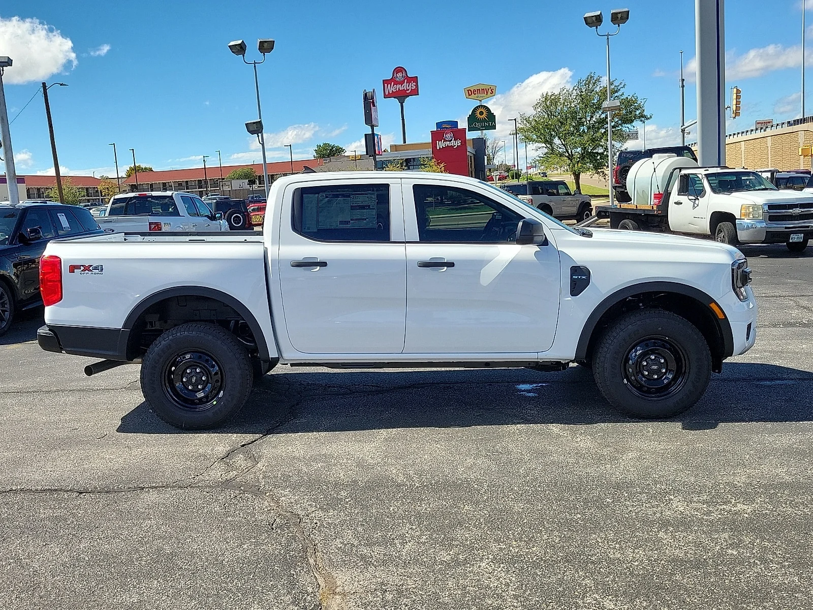 New 2026 Oxford White Ford XL image 5