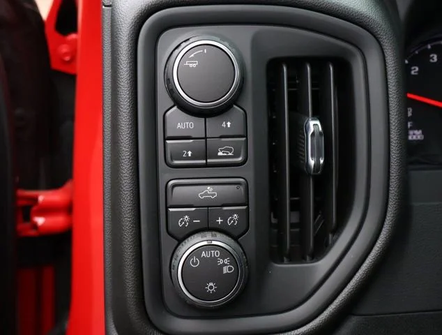 2026 Chevrolet Silverado 1500 Custom - Photo 12