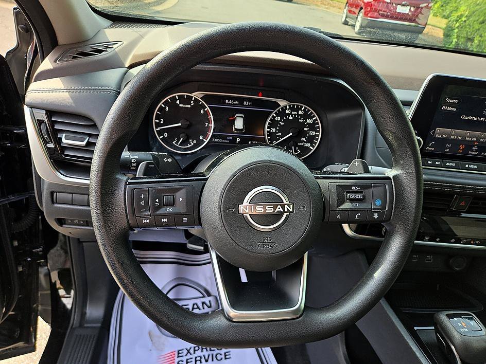 Used 2022 Super Black Nissan SV image 13