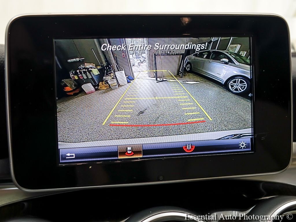 Used 2018  Mercedes-Benz GLC 300 image 19