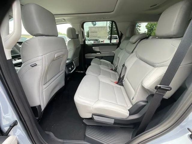 New 2026 Glacier Gray Metallic Tri-Coat Ford Active image 13