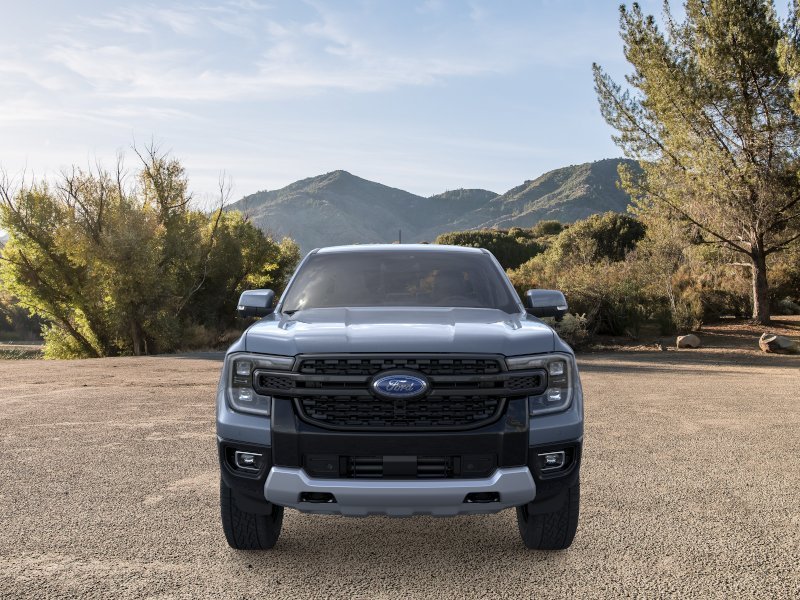 New 2025 Azure Gray Metallic Tri-coat Ford LARIAT® image 6