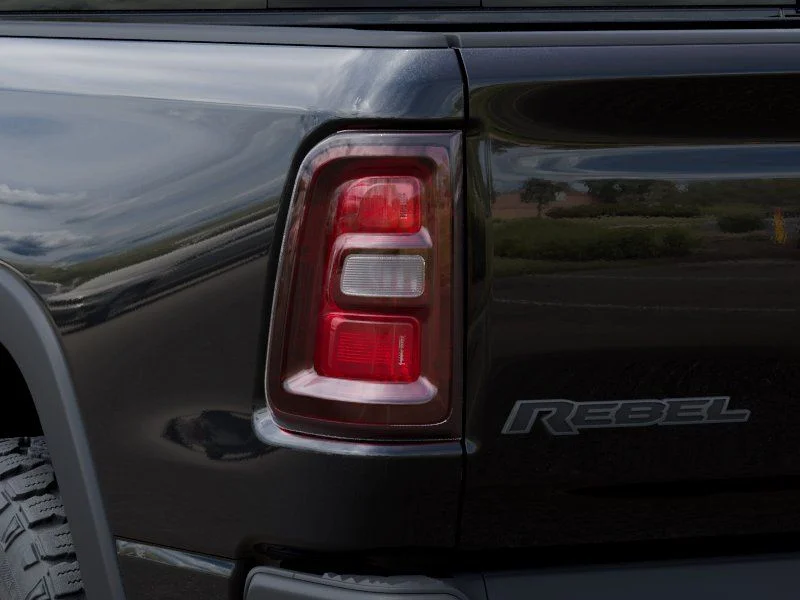 New 2026 Diamond Black Crystal Pearl-Coat Exterior Paint RAM Rebel image 9