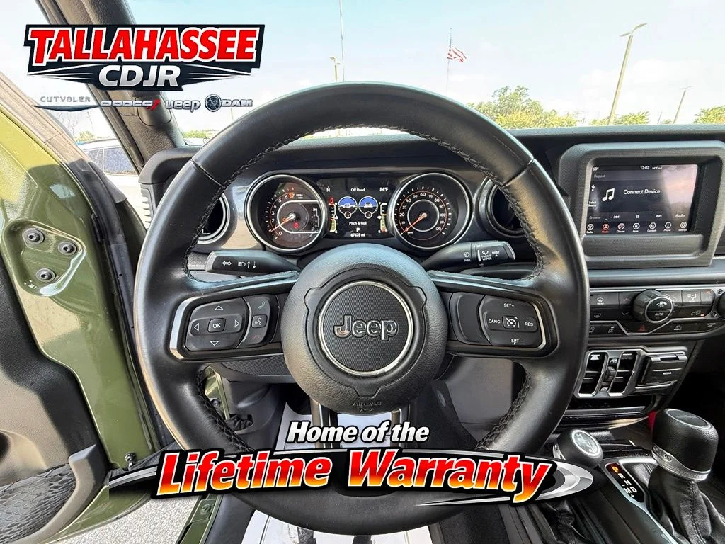 Used 2022 Green Clearcoat Jeep Sport image 15