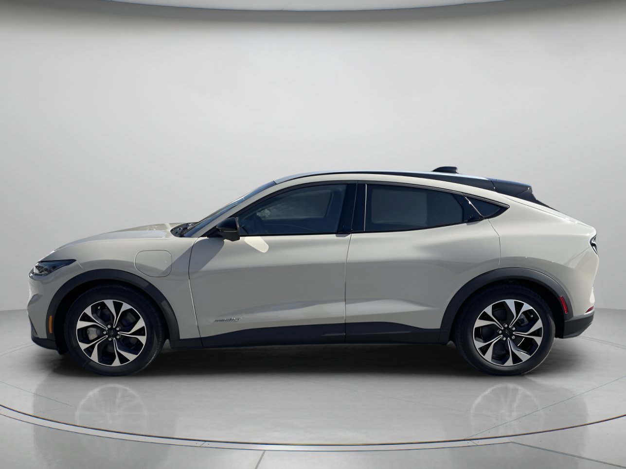 New 2026 Desert Sand Ford Select image 5