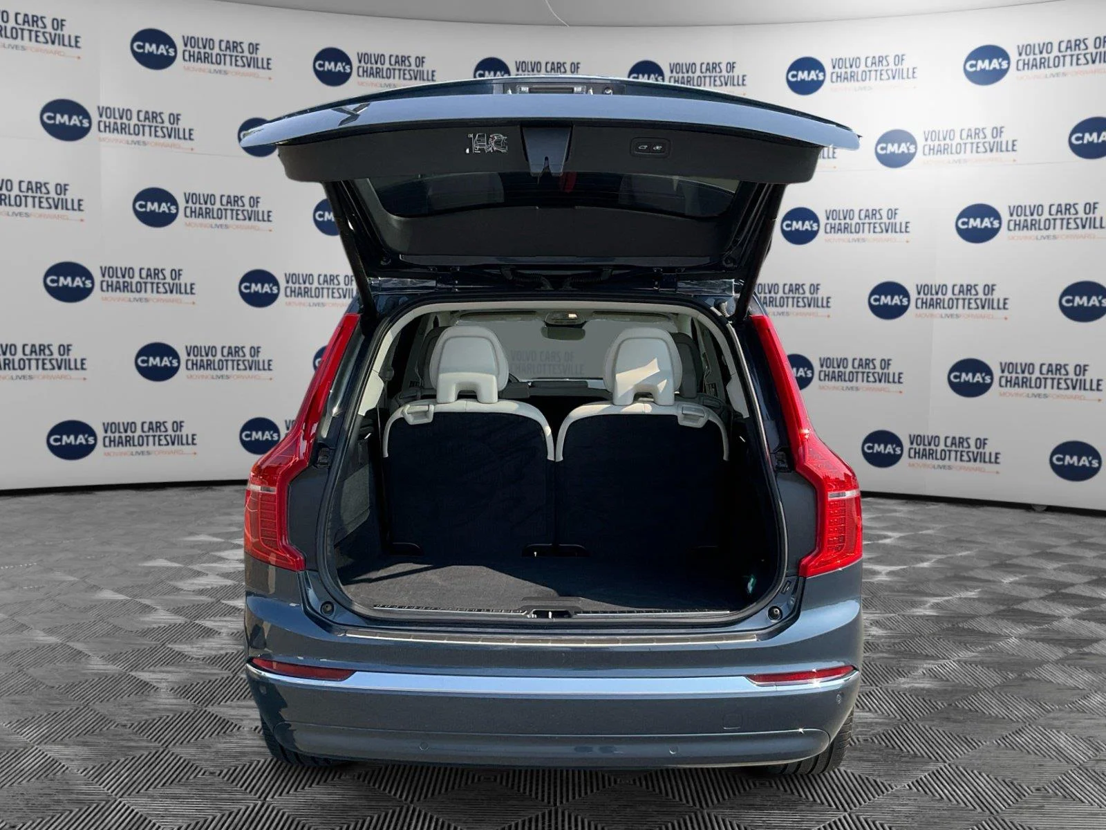 Used 2024 Denim Blue Metallic Volvo Plus Bright Theme image 11