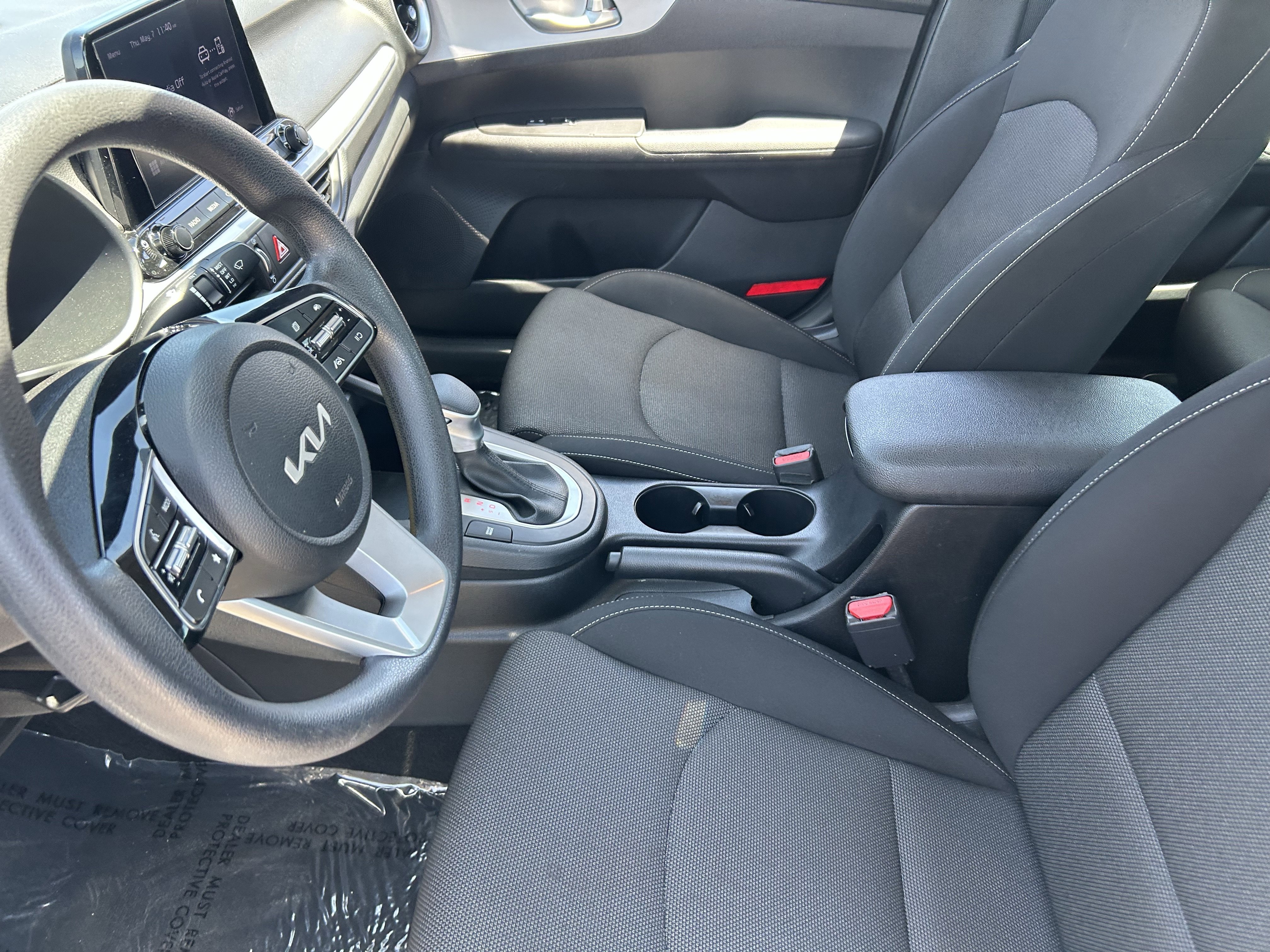2024 Kia Forte LXS - Photo 26