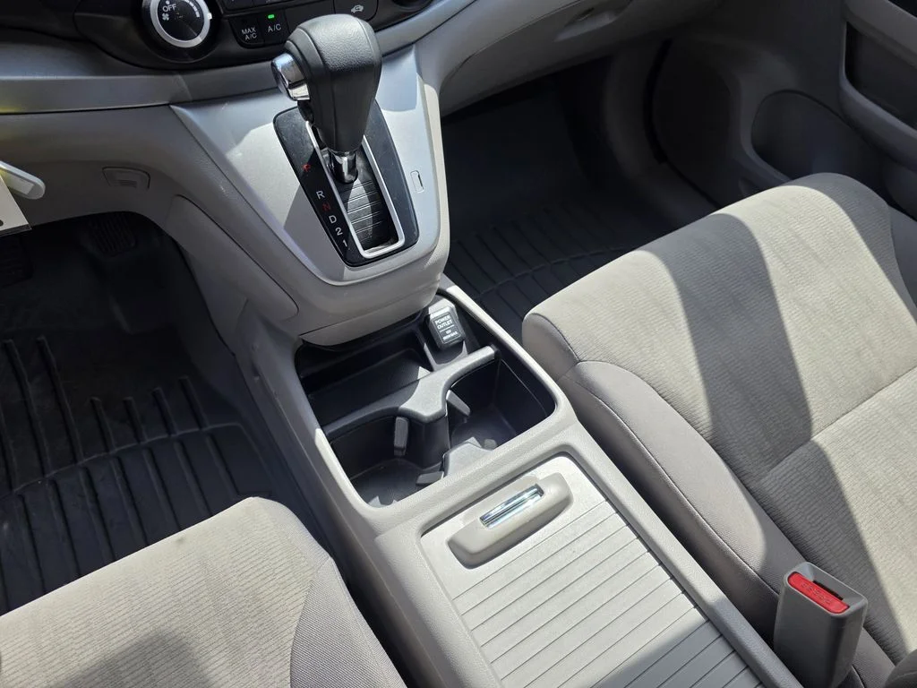 Used 2013 White Honda LX image 20