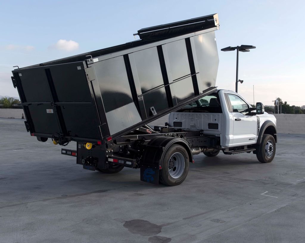 2025 Ford F-550 Super Duty Chassis Cab XL - Photo 10