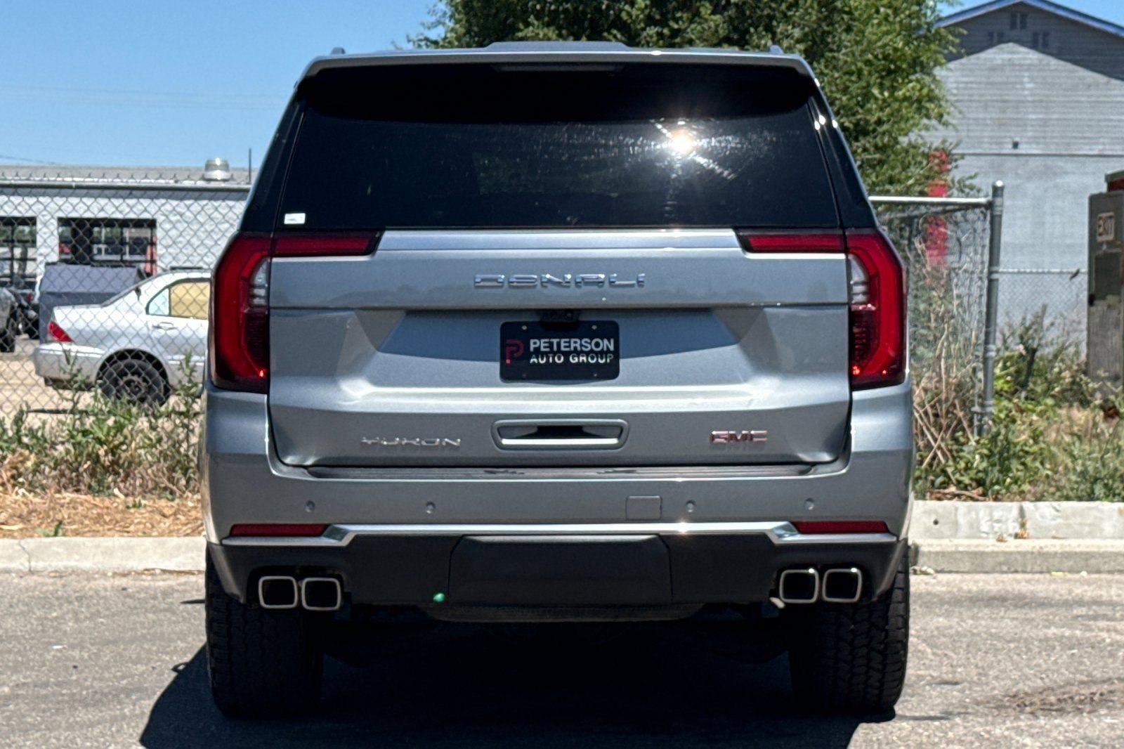 Used 2025  GMC Denali image 5