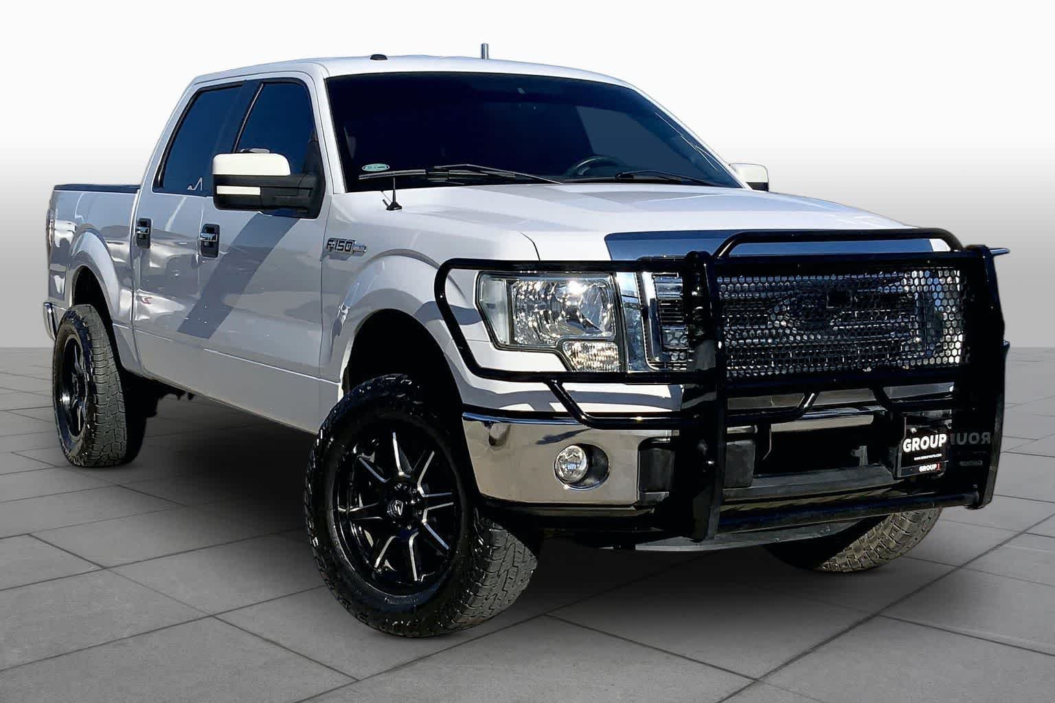 Used 2014 Oxford White Ford XLT image 3