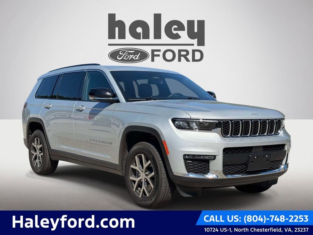 Used 2025 Silver Jeep Limited image 1