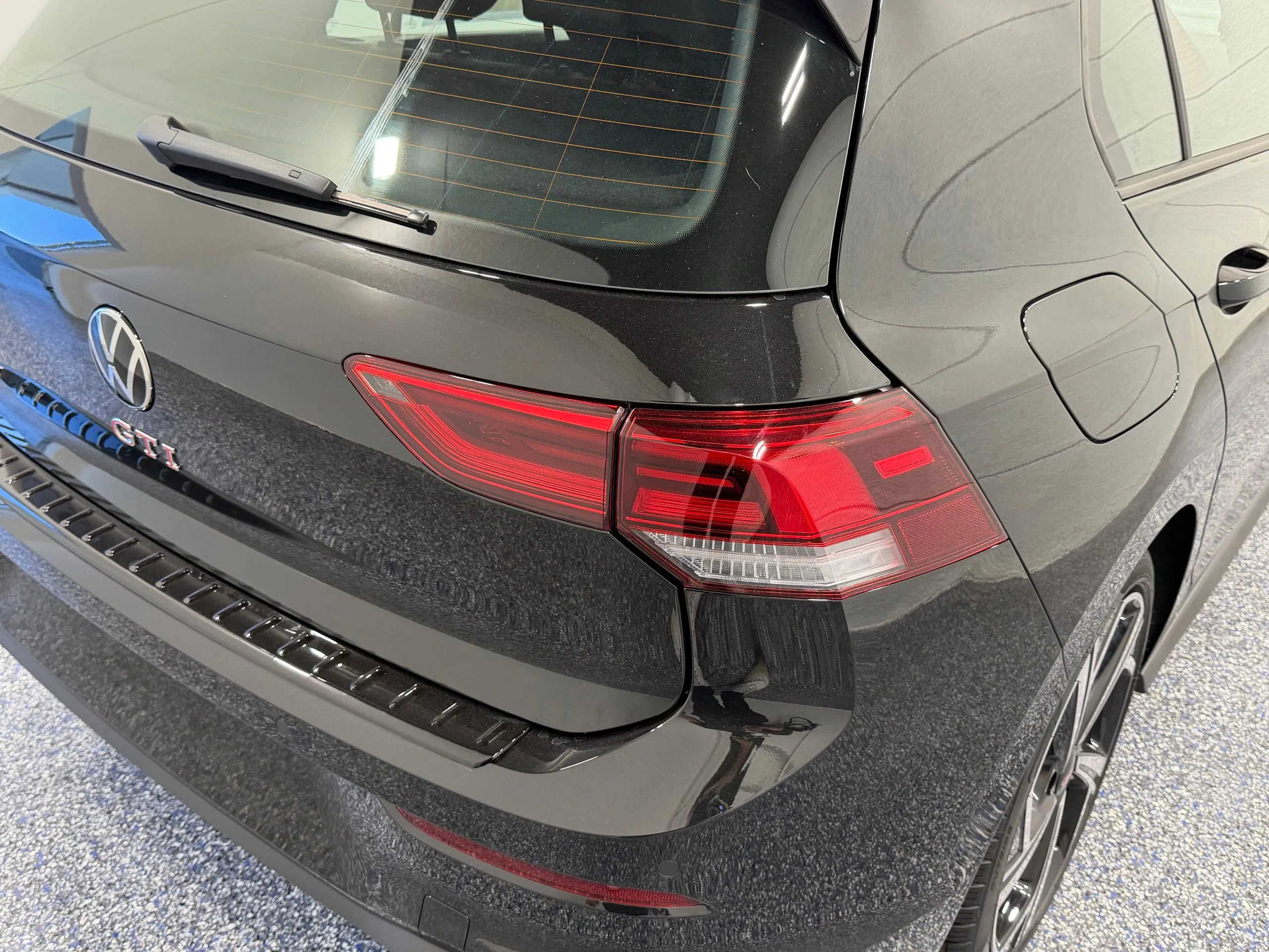 New 2026 Black Volkswagen 2.0T SE image 17