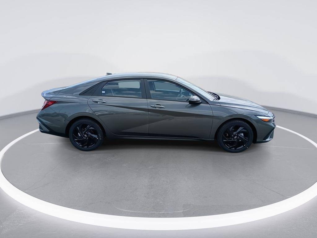 New 2026 Gray Hyundai SEL Sport image 9
