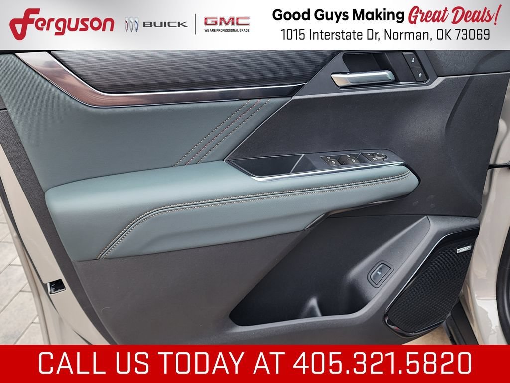2026 GMC Acadia AT4 - Photo 13