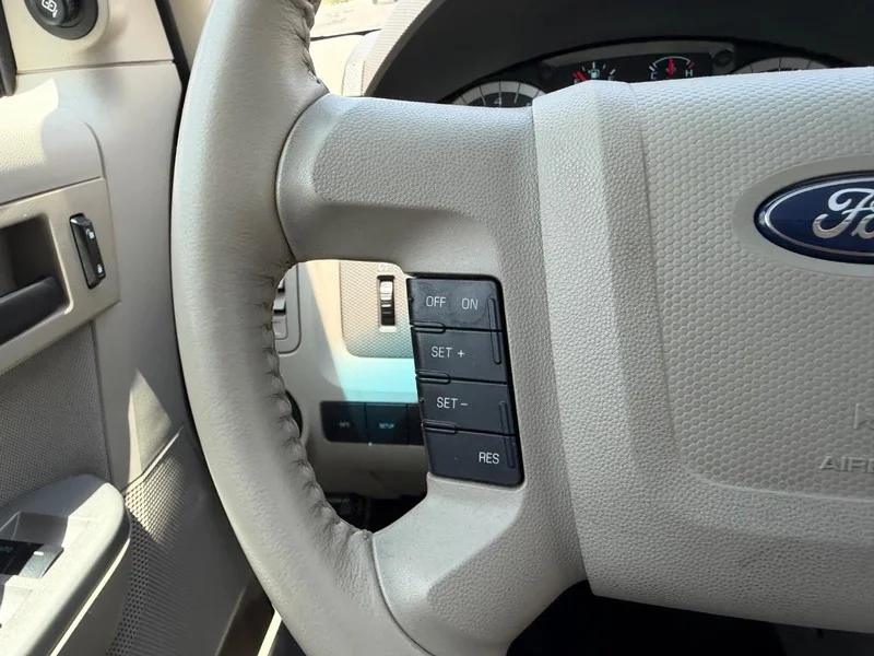Used 2012 Ingot Silver Metallic Ford XLT image 13