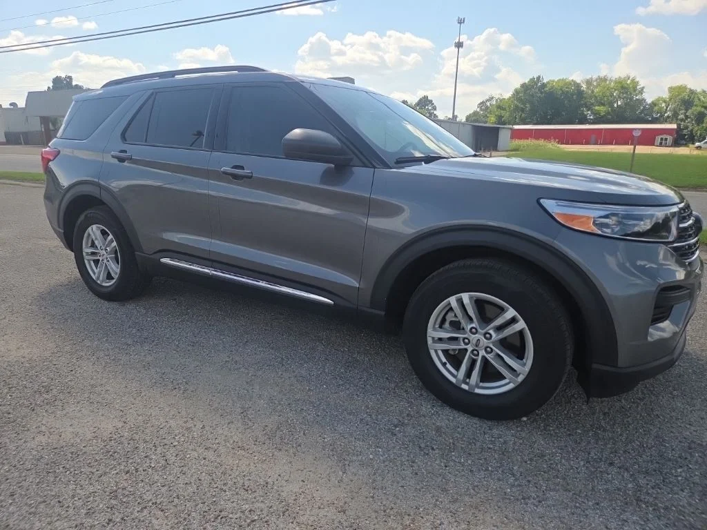 Certified Used 2023 Gray Ford XLT image 13