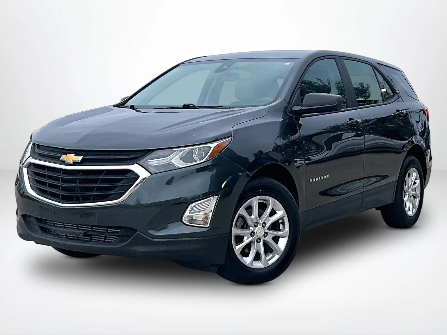 Used 2020 Gray Chevrolet LS image 2