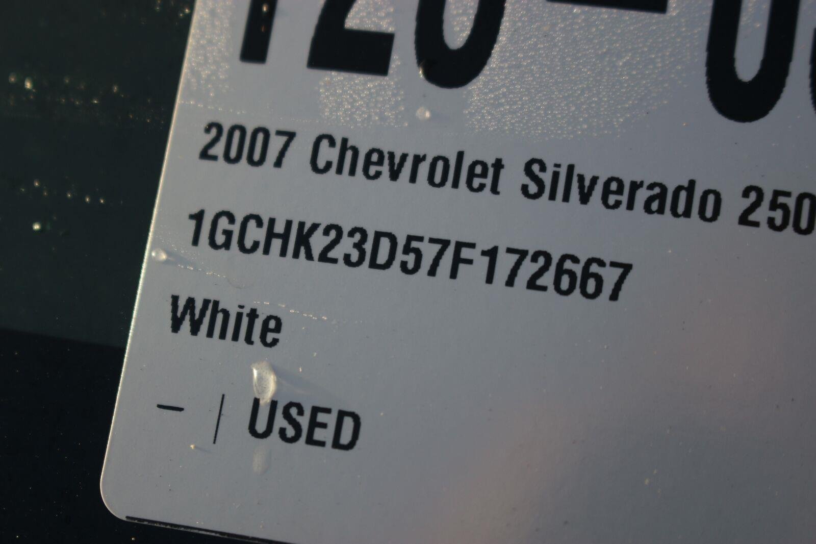 Used 2007 Summit White Chevrolet Work Truck image 31