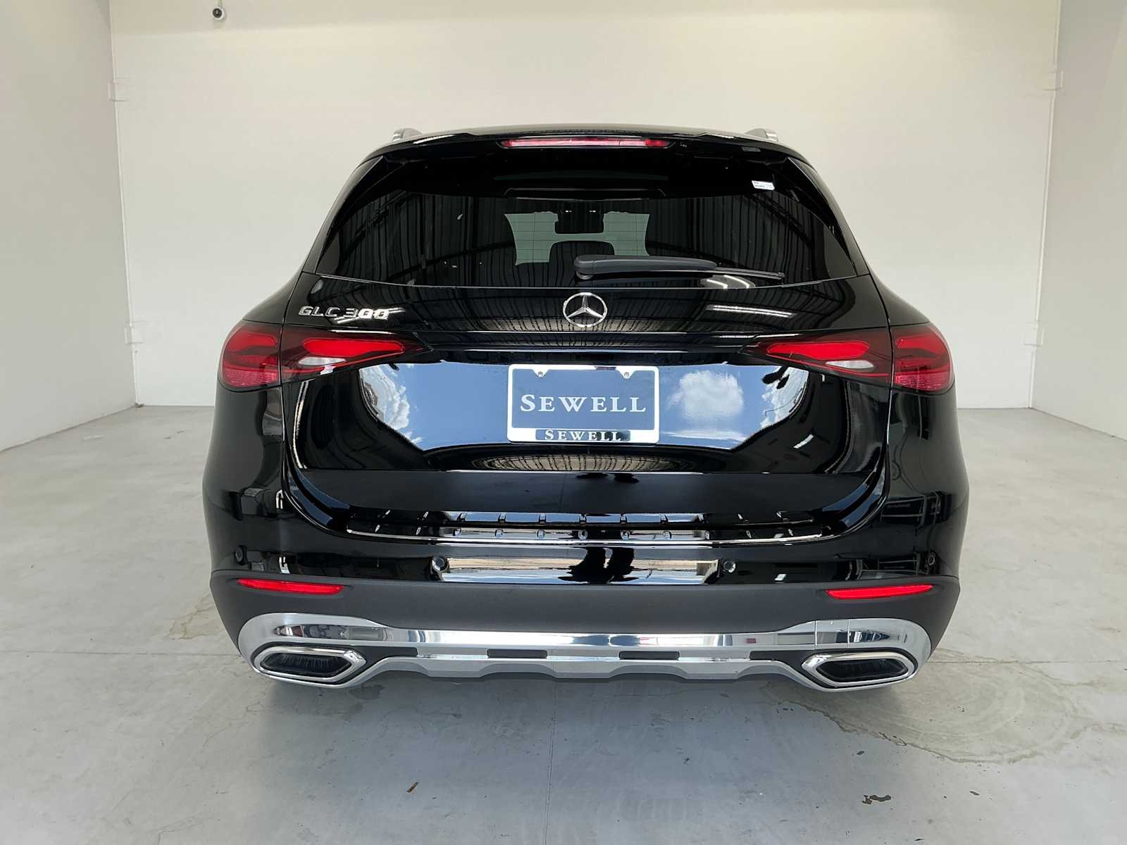 Certified Used 2026 Black Mercedes-Benz GLC 300 image 7