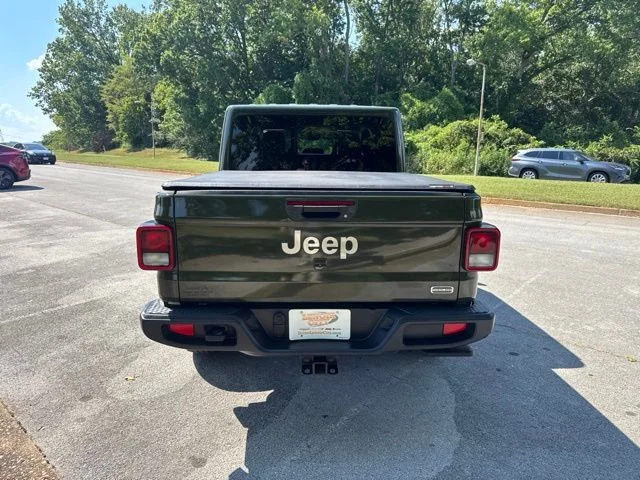 Used 2022 Green Jeep Overland image 6