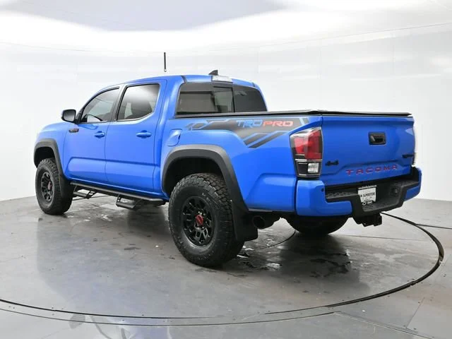 Used 2019 Voodoo Blue Toyota SR image 5